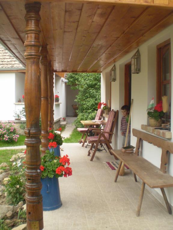 Tulipános Vendégház Obanya Extérieur photo